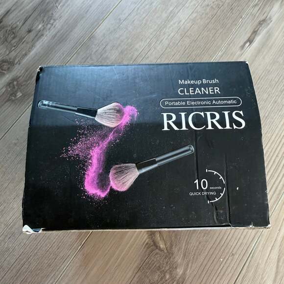 Brand New RICRIS Electric Makeup Brush Cleaner & Dryer - Picture 6 of 11